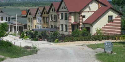 Кризис ограничил и расширение поселка “Днипровська скеля”